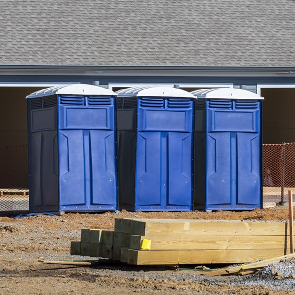 how can i report damages or issues with the portable toilets during my rental period in Woodinville WA